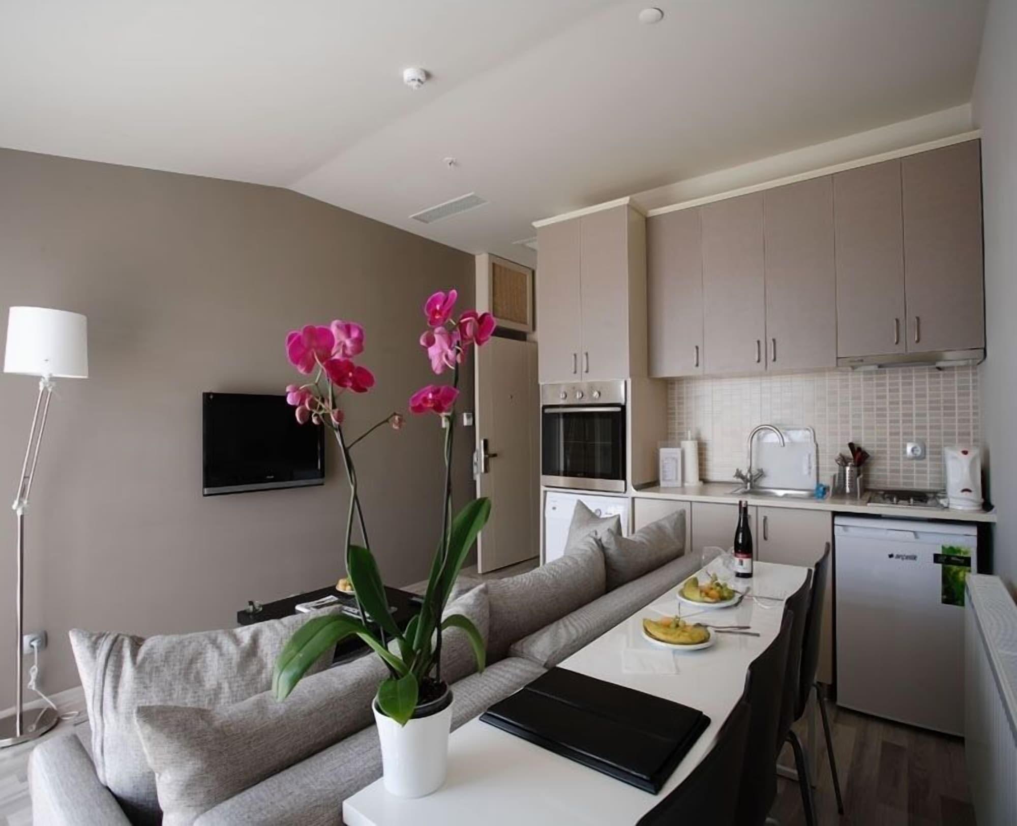 Home Stay Home Sisli Istanbul Exterior foto