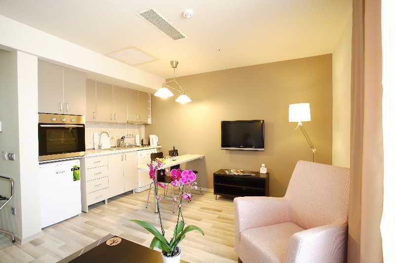 Home Stay Home Sisli Istanbul Exterior foto